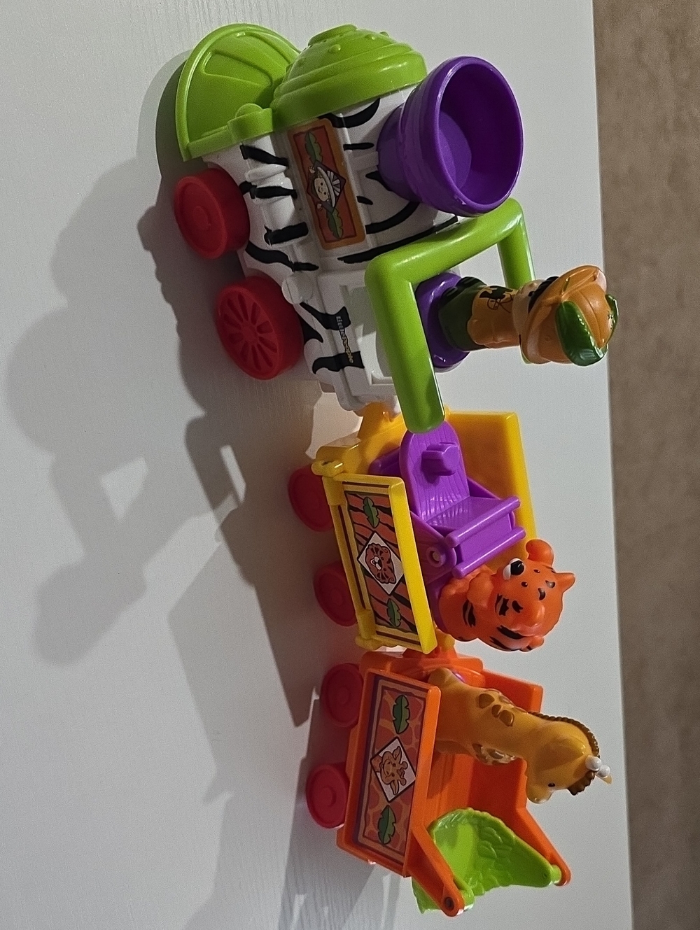 Fisher-Price Little People Musical Zoo Train. 3 Figurines. Sounds & Moves Work.